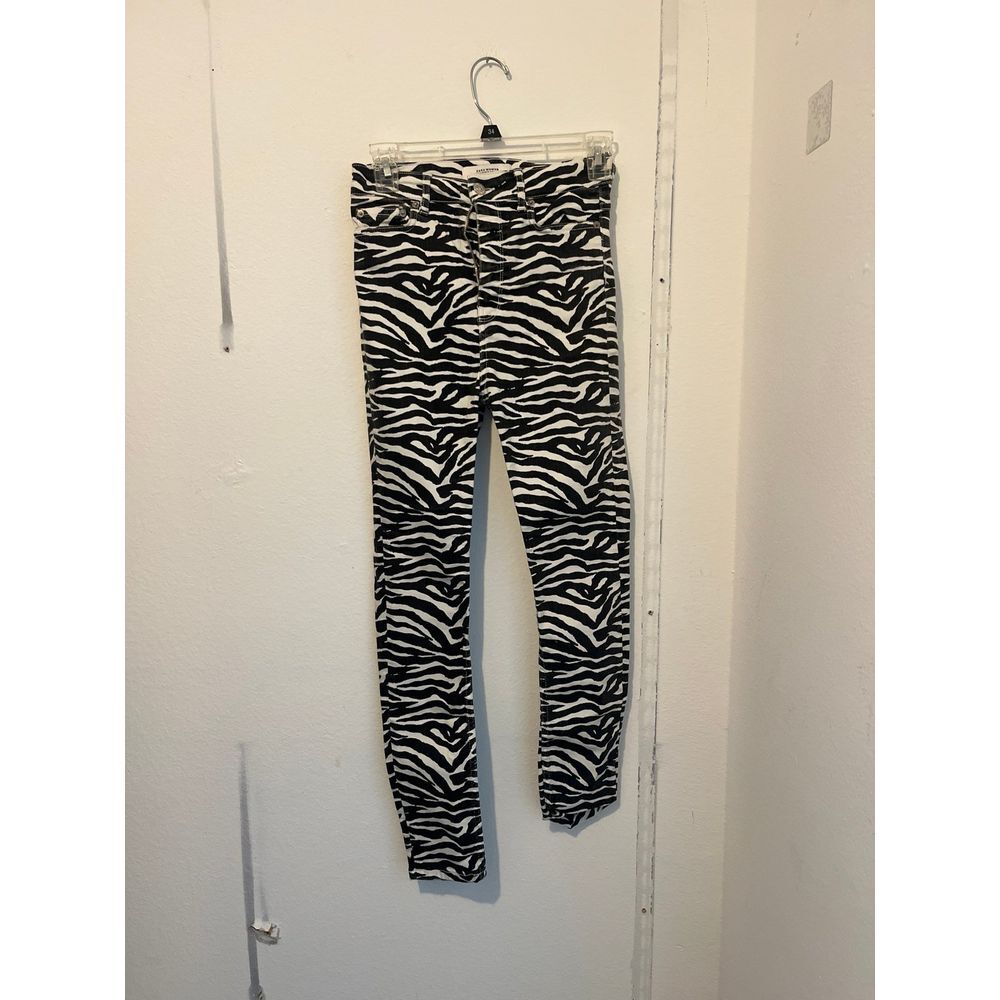 Zara‎ jeans